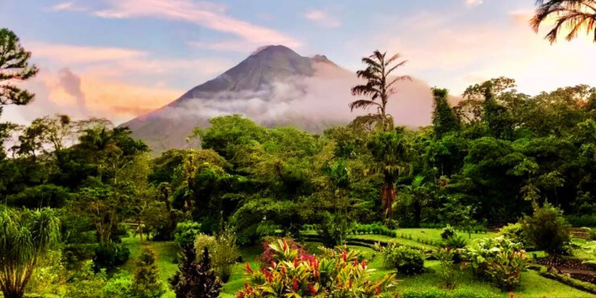 Flights to Costa Rica
