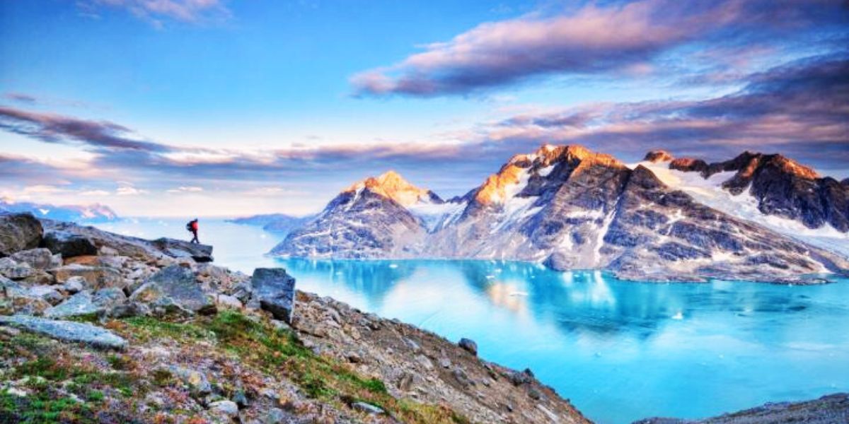 Flights to Greenland