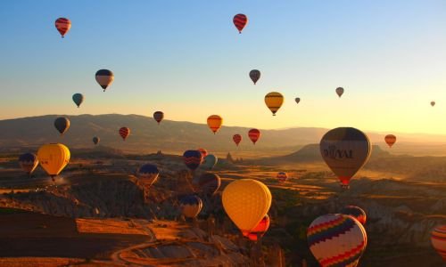 Best Short Holiday Tours for Busy Travelers